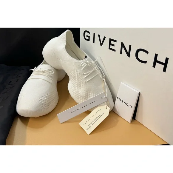 Givenchy | Shoes | Givenchy Sneakers Size939 | Poshmark